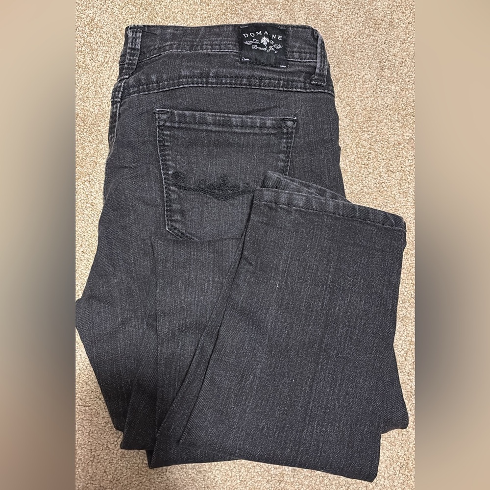 Women's Skinny Jeans in Black